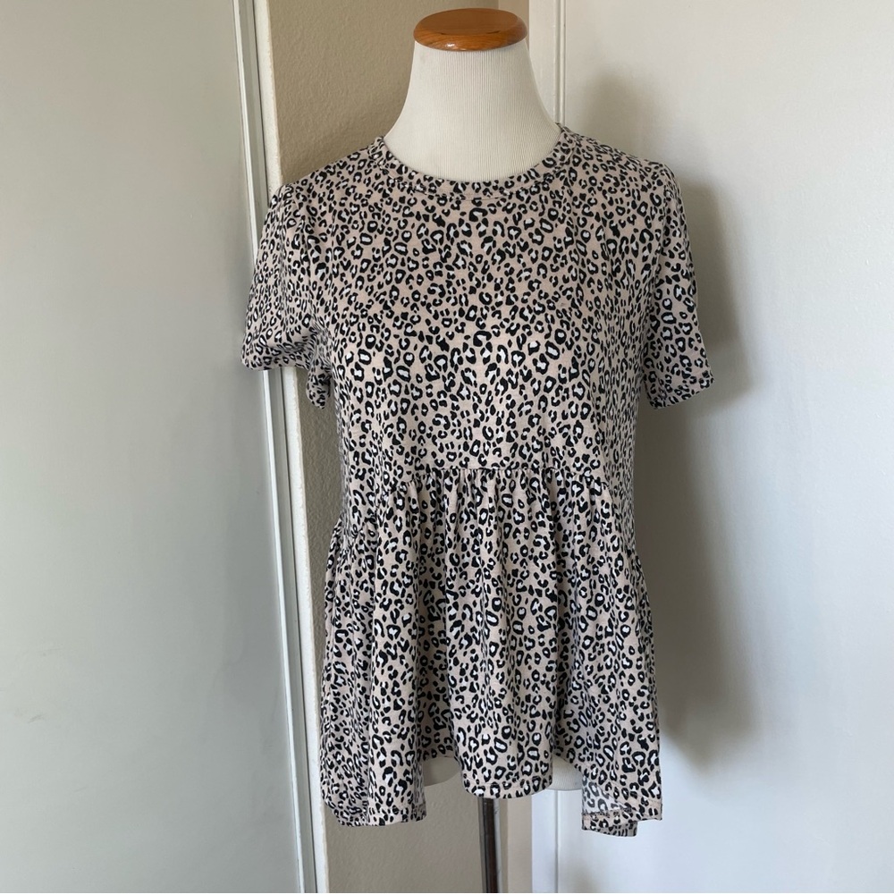 5 FOR $25 SALE 💗 Leopard Print Women's Top